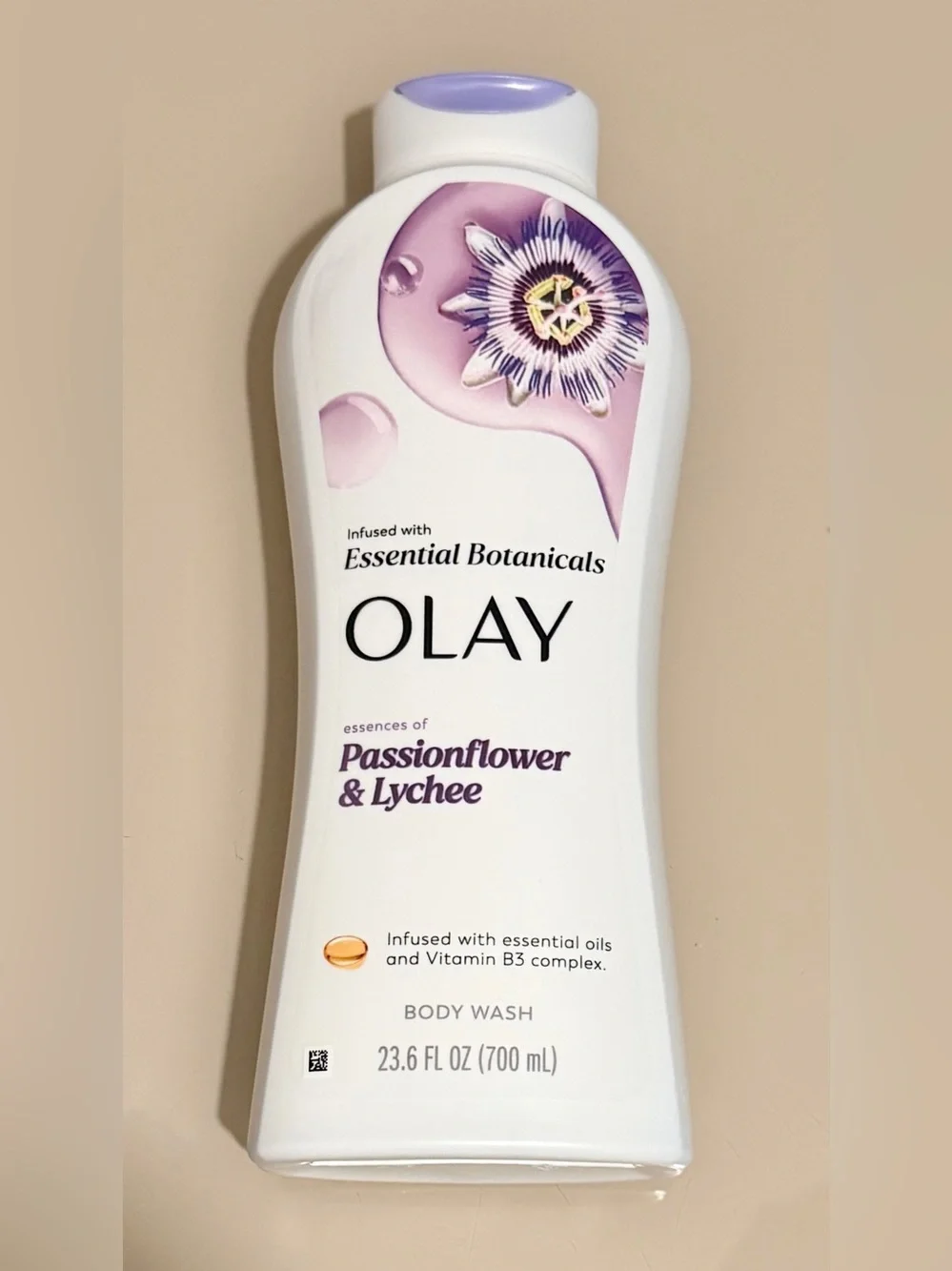 OLAY Body Wash Essential Botanicals Passionflower & Lychee Scented 23.6 oz